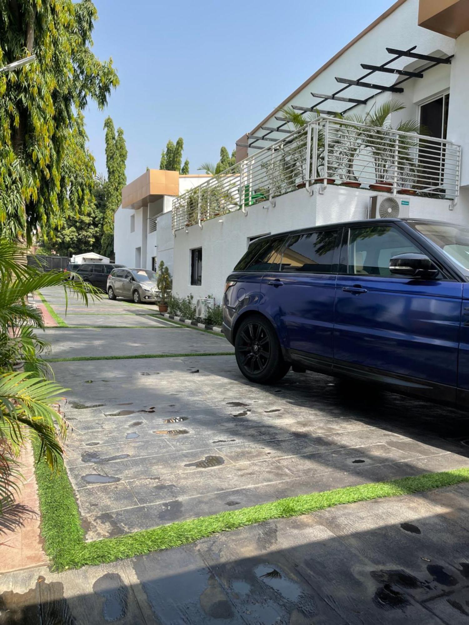 Austra Hotels And Apartments Maitama אבוג'ה מראה חיצוני תמונה