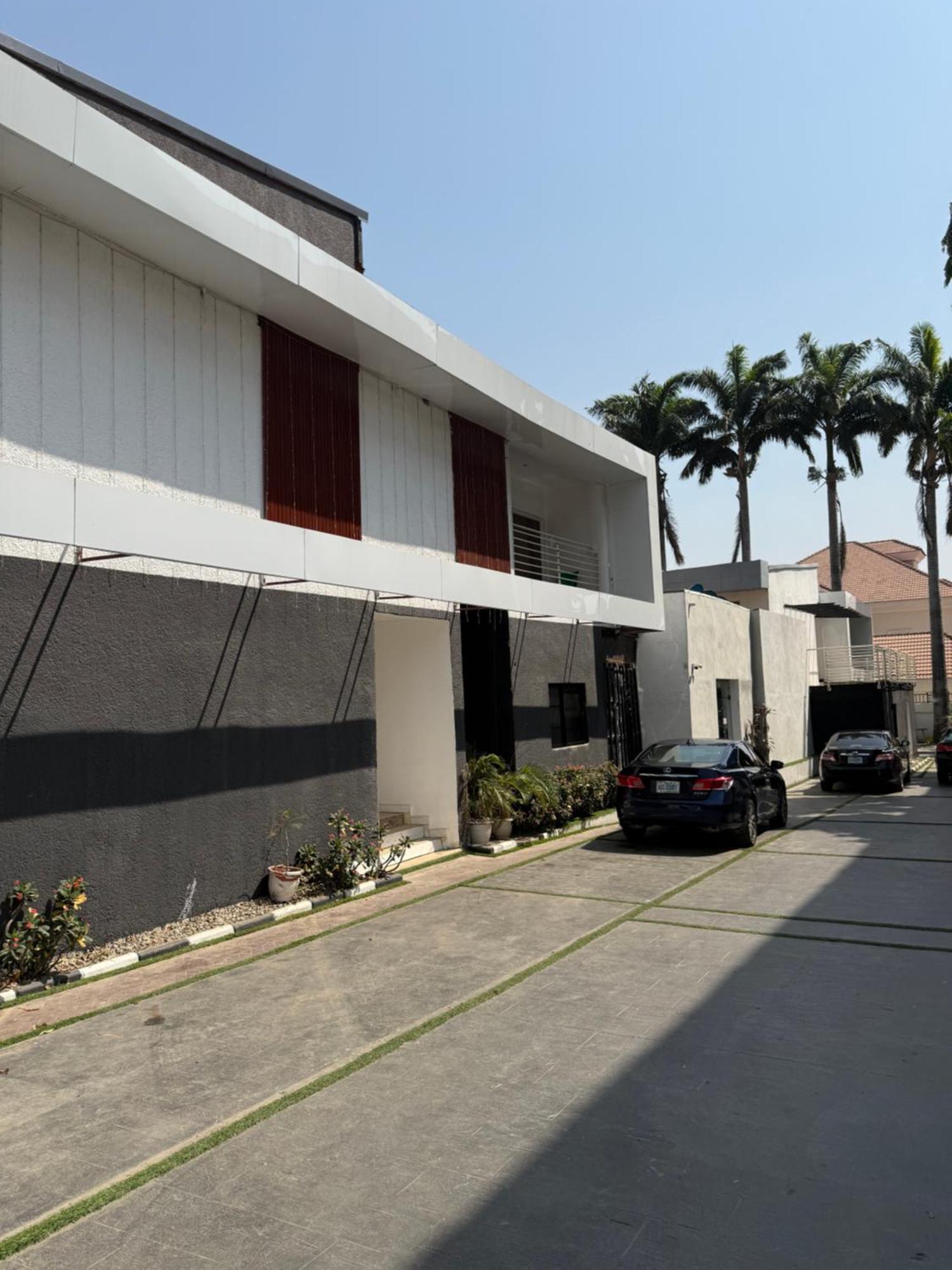 Austra Hotels And Apartments Maitama אבוג'ה מראה חיצוני תמונה