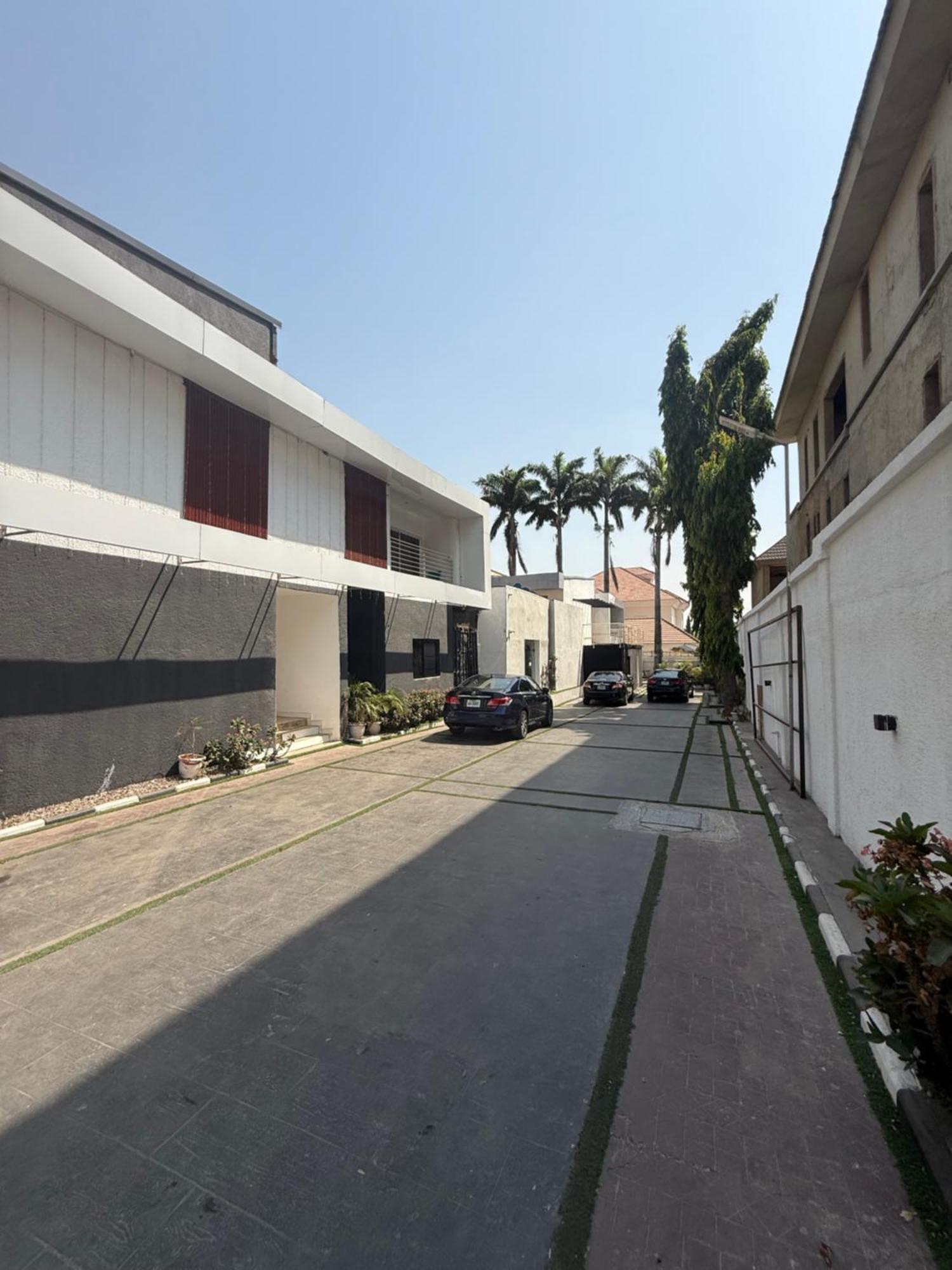 Austra Hotels And Apartments Maitama אבוג'ה מראה חיצוני תמונה